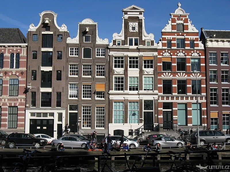 Tyto domy jsou pro Holandská města typické, autor: Dohduhdah